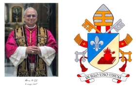 Papa León XIV y Escudo